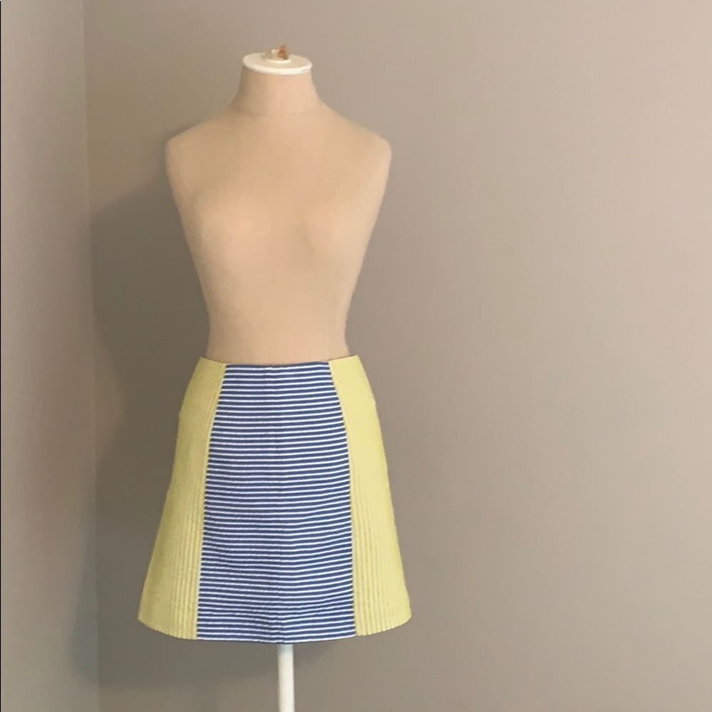 Vineyard Vines Pretty Seersucker Skirt, New.  Sz 0